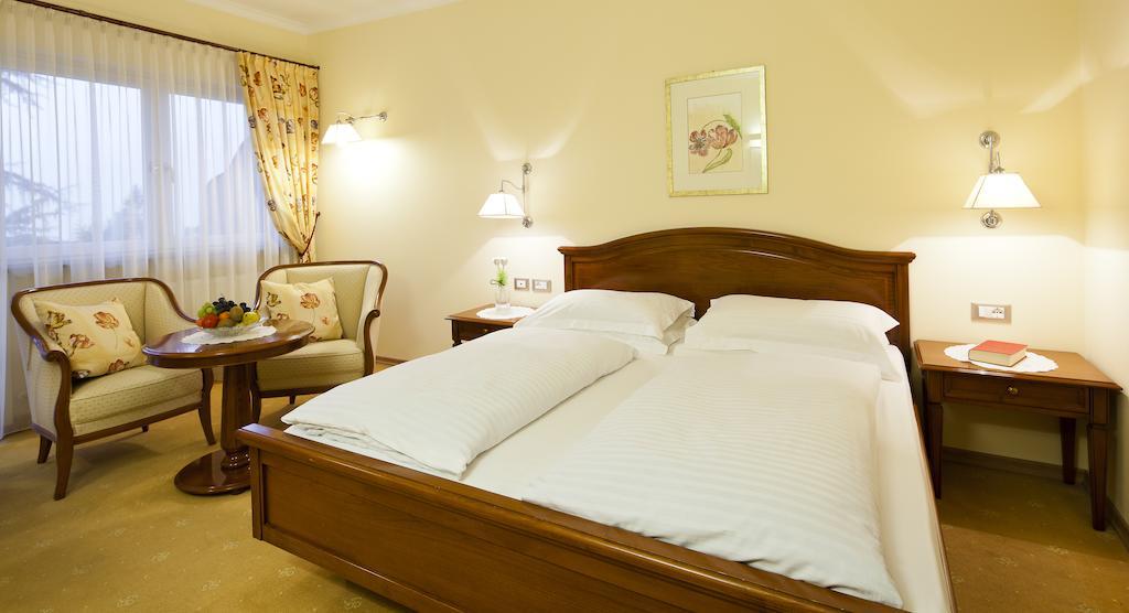 Hotel Aster Meran Zewnętrze zdjęcie