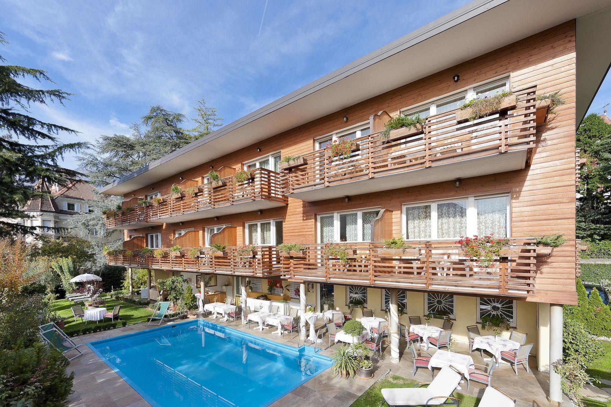 Hotel Aster Meran Zewnętrze zdjęcie